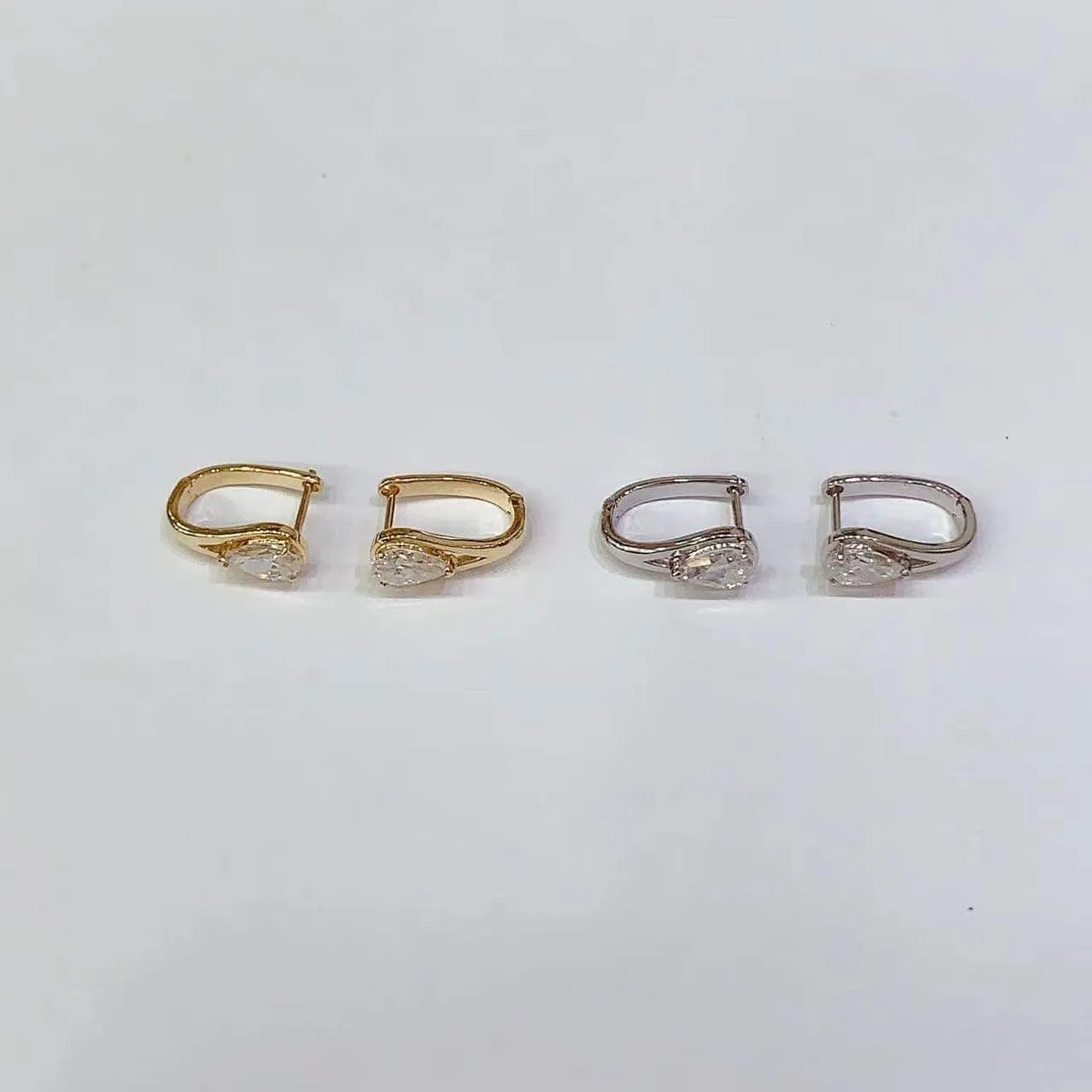 1ctw Pear Moissanite Bezel Earrings 18K
