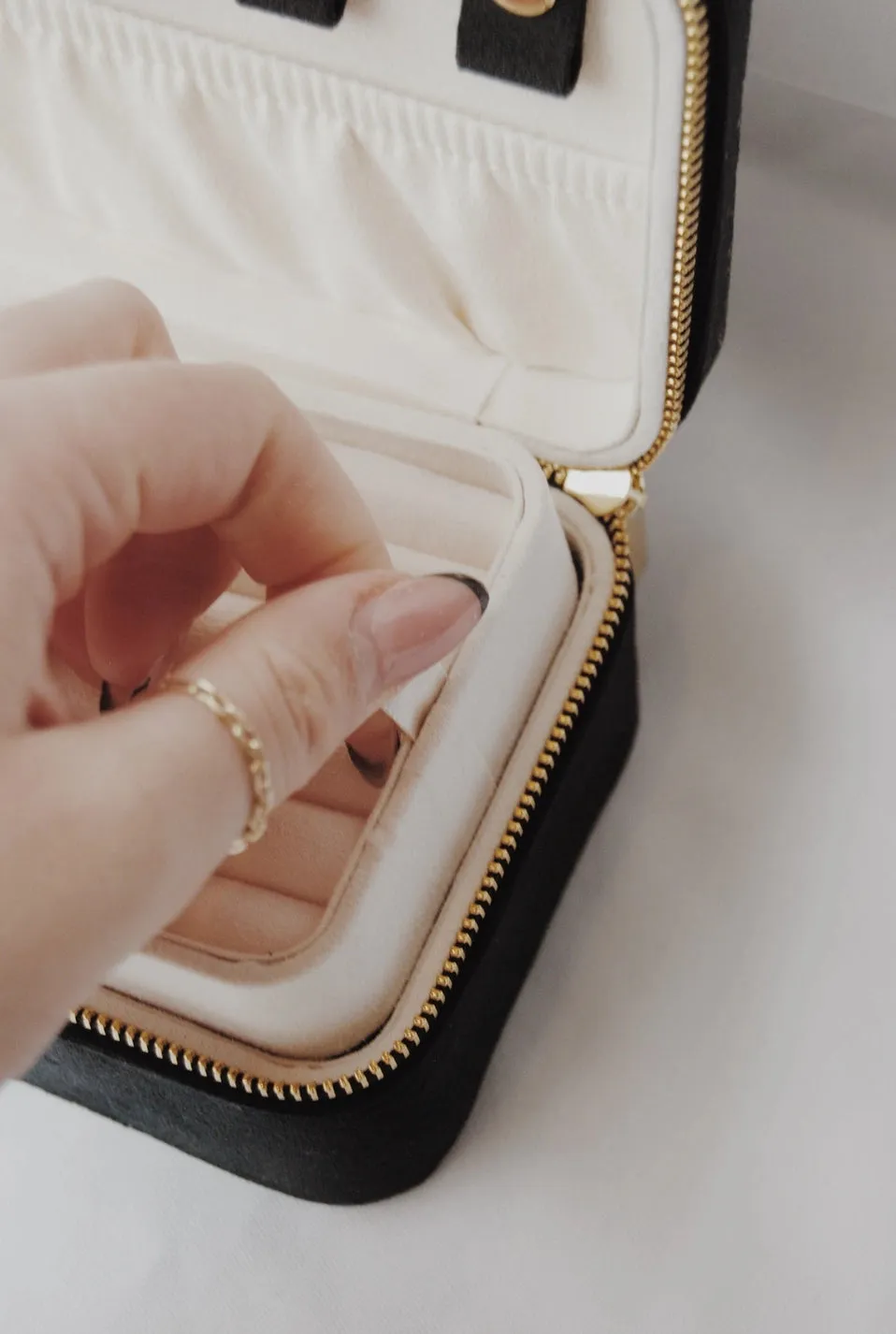 Decades Jewelry Box - Black