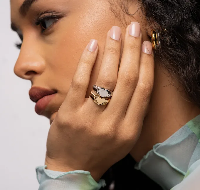 Este Heart Signet Ring in Silver