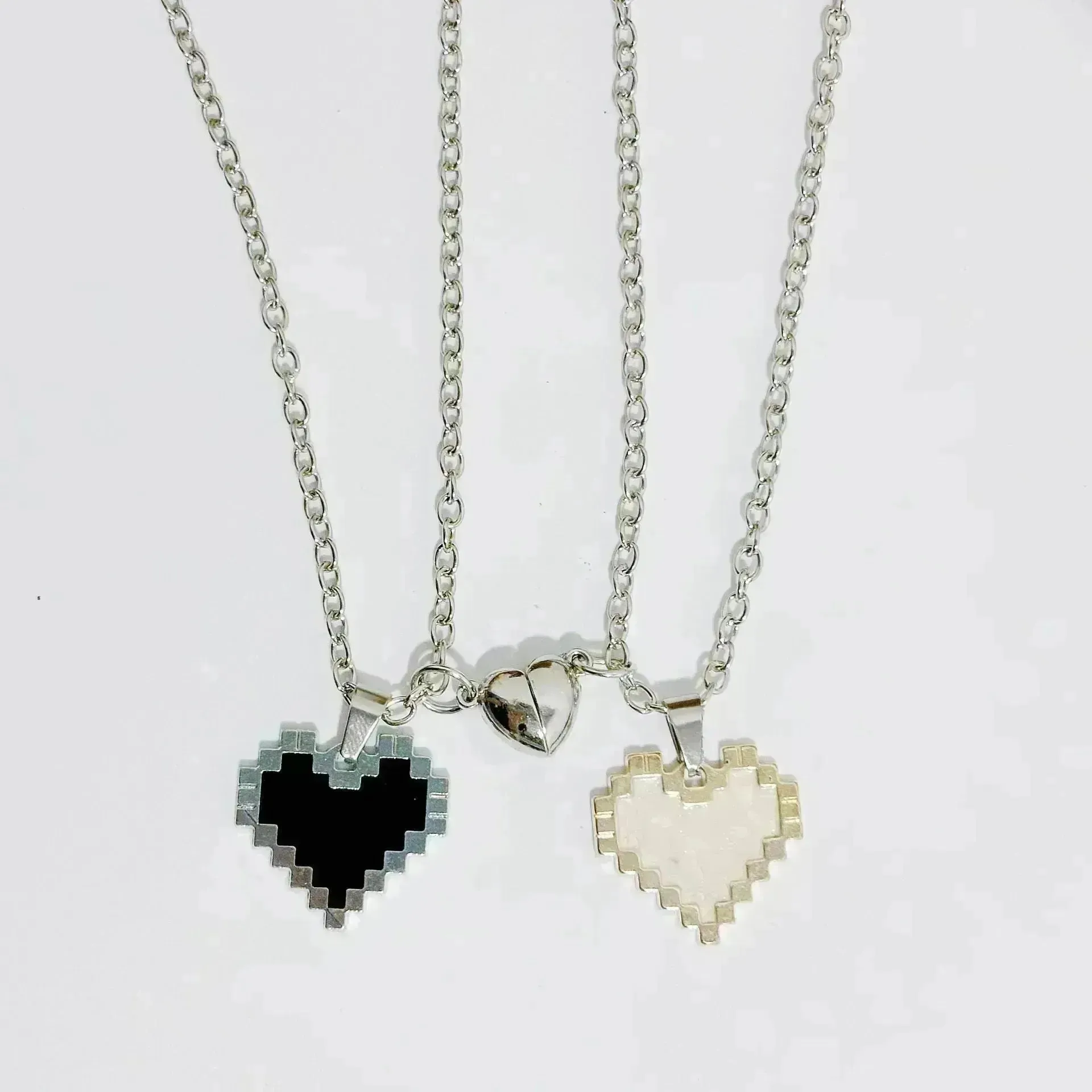 Magnetic Heart-shaped Mosaic Necklace Fashion Personality Couple Love Necklace For Valentine's Day