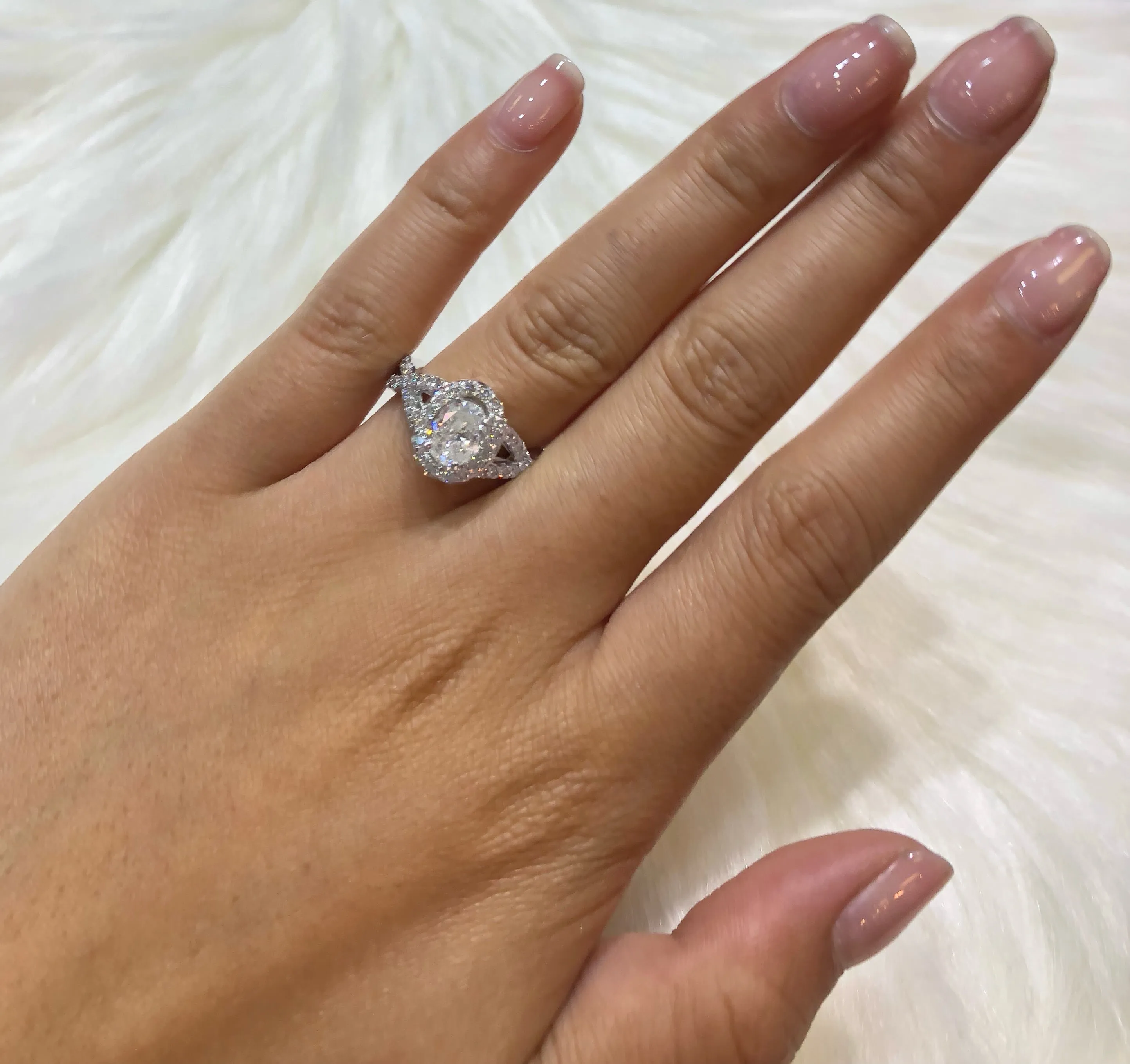 Oval Diamond Engagement Ring 1.61 ct tw 14K White Gold DENG043