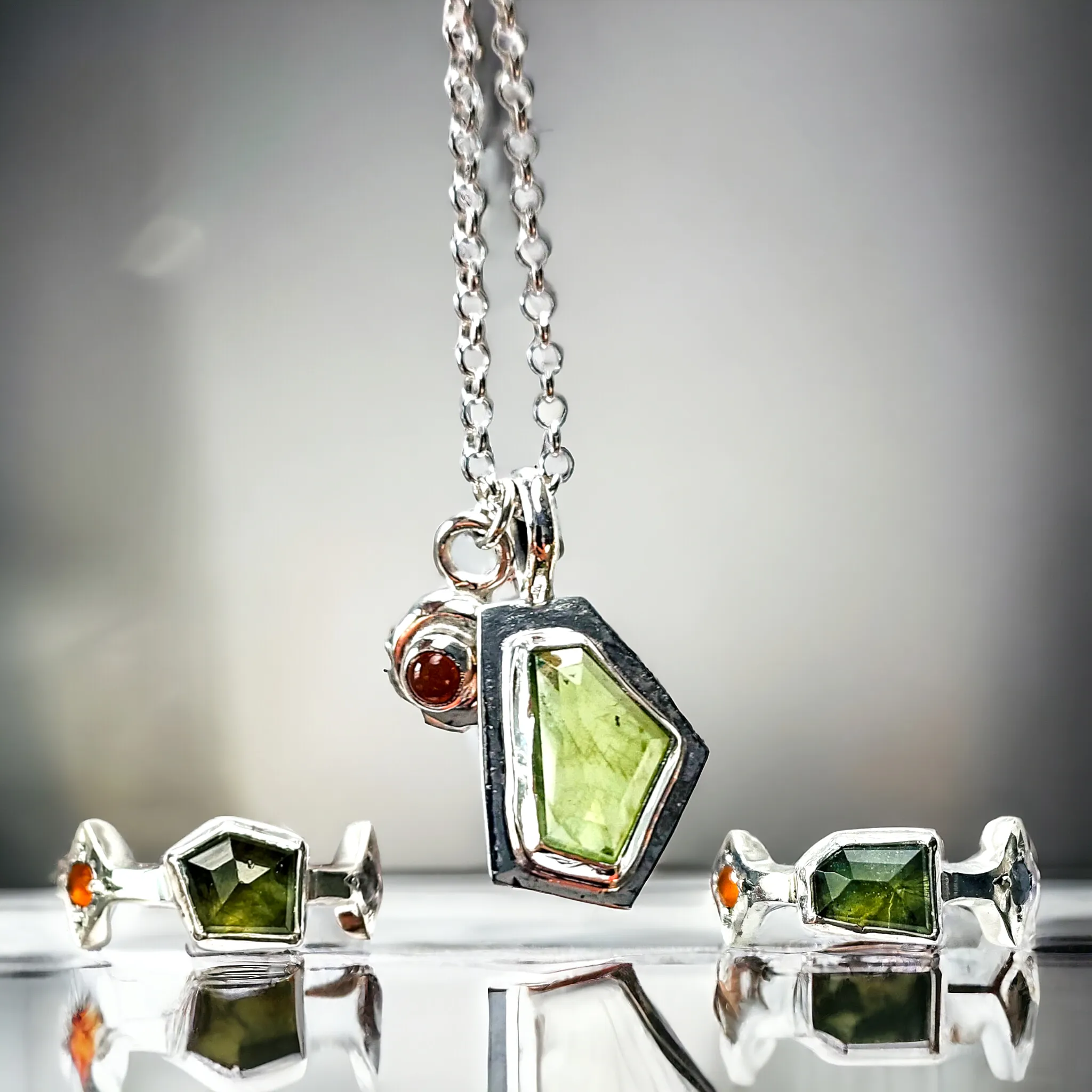Peridot   Carnelian Pendant