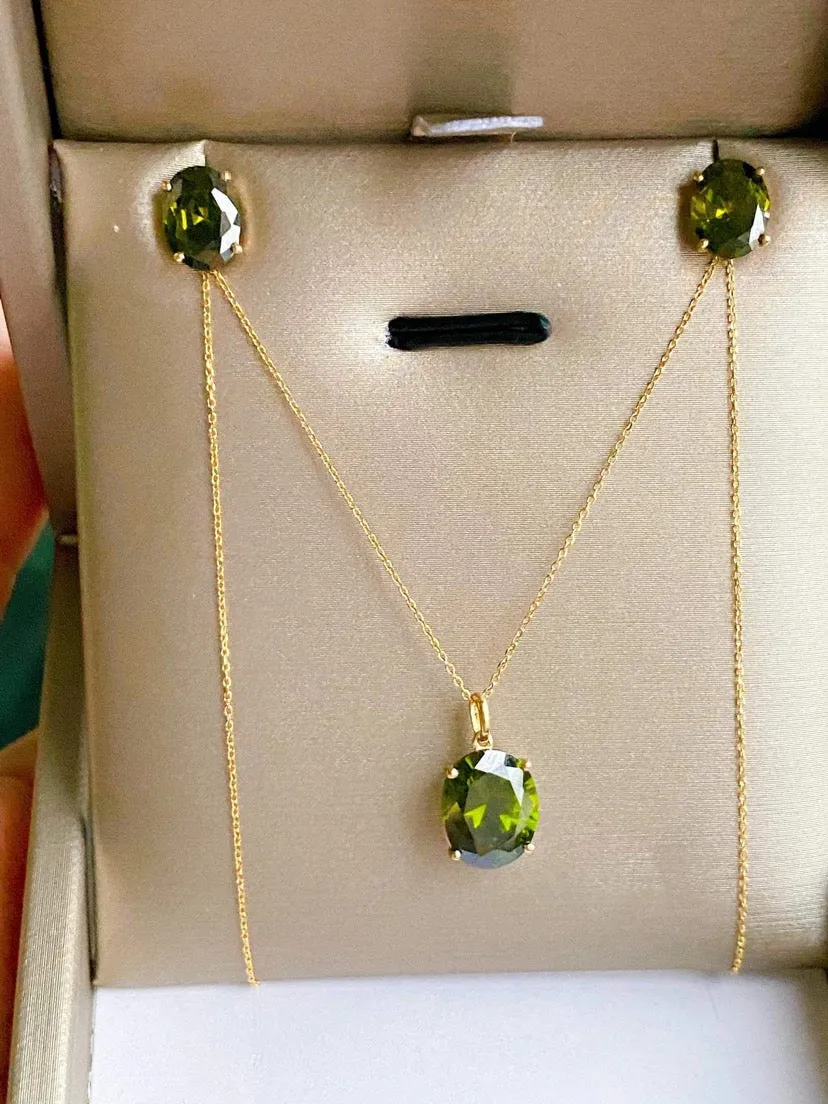 Serenity Stud Birthstone Jewelry Set with Necklace and Earrings 18K Gold